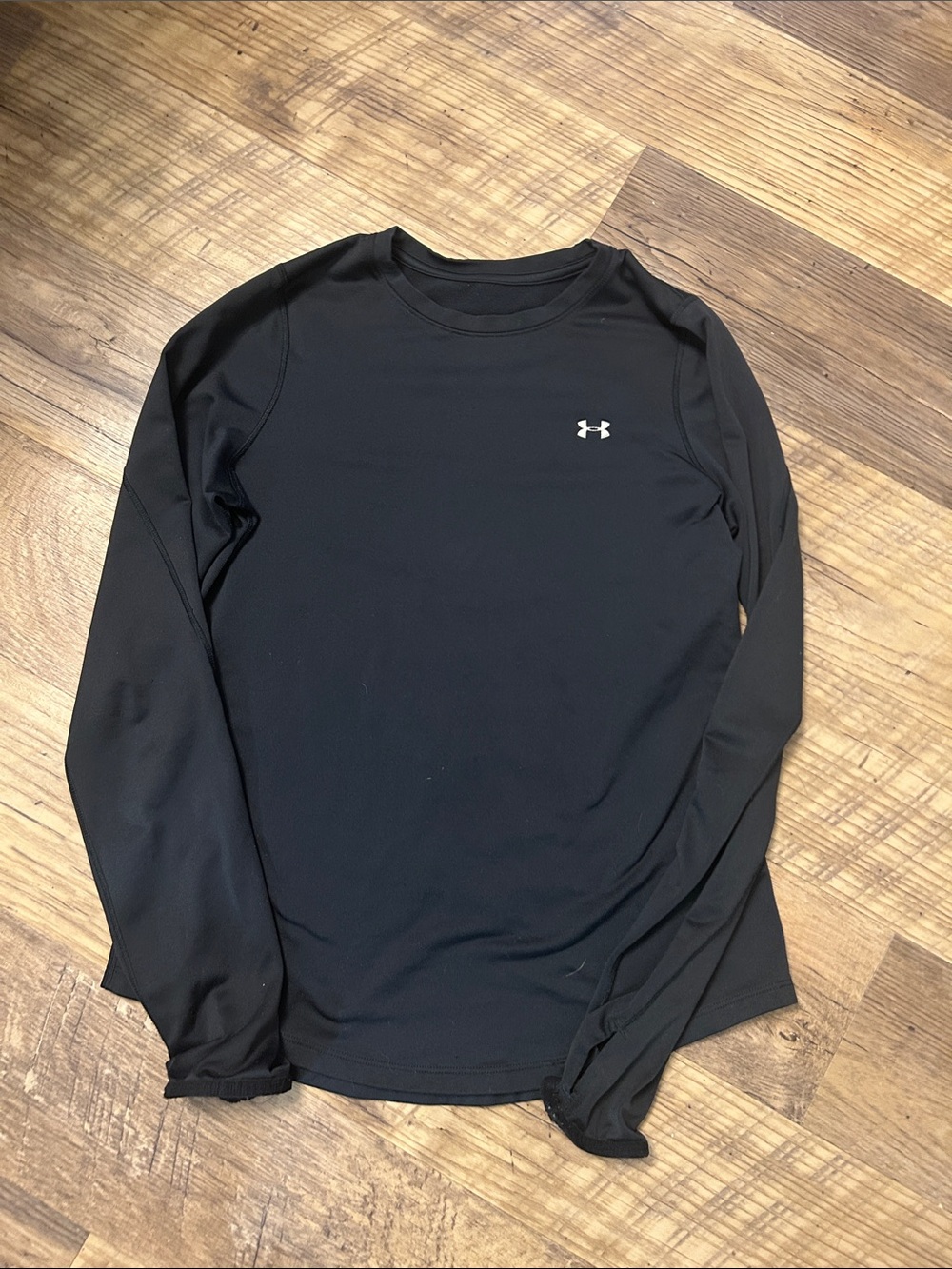Under Armour Black Long-Sleeve Crew Performance Shirt